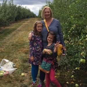 Meet your Posher, Carol